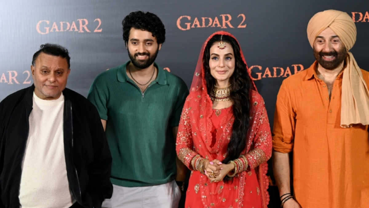 gadar-3-on-cards-sunny-deolameesha-patel-to-return-as-tara-singh-and-sakina-again-but